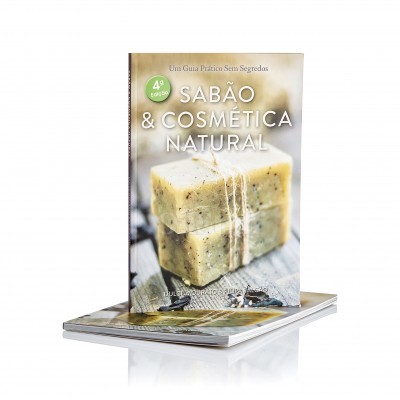 Capa de livro 'Sabão & Cosmética Natural' com barras de sabão empilhadas amarradas com corda.