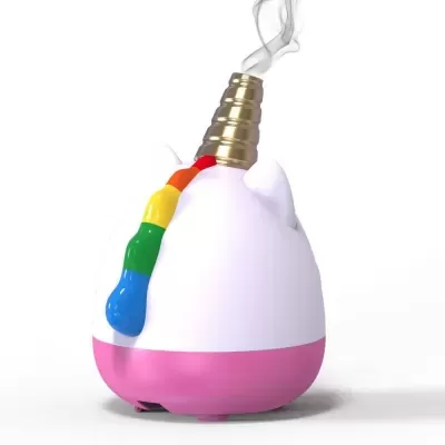 Difusor elétrico em forma de unicórnio branco, rosa, dourado e colorido