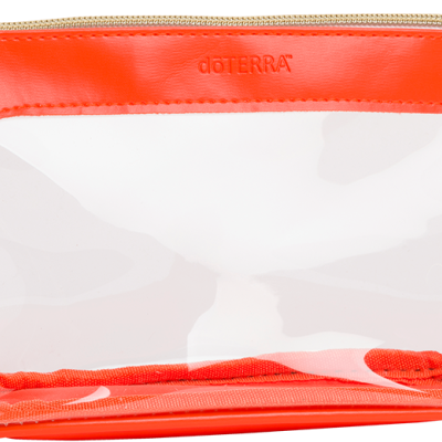 Estojo transparente com acabamento laranja e fecho de correr dourado com logótipo