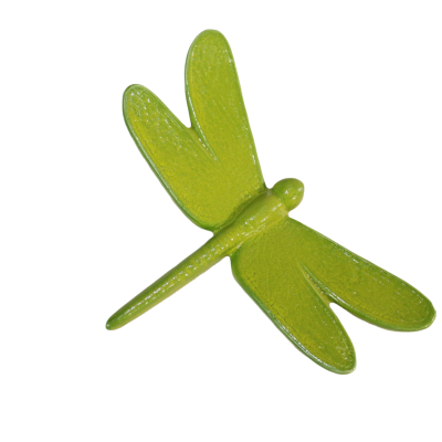 Estatueta verde de libélula com textura brilhante