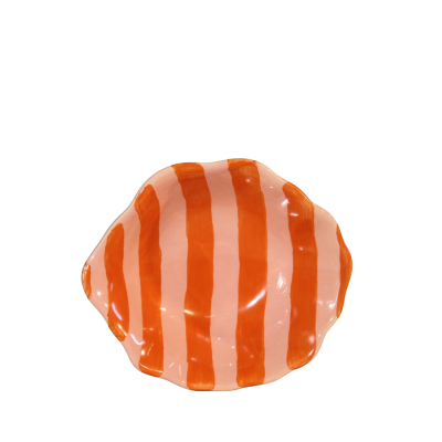 Prato cerâmico com riscas laranja e forma irregular