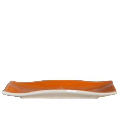 Prato retangular de porcelana com padrão laranja e branco