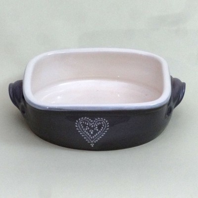 Prato de cerâmica retangular com coração decorativo branco