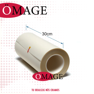 Rolo de material plástico branco de 30 cm de largura