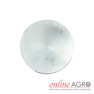 Disco metálico circular com textura concêntrica apresentado sobre fundo branco