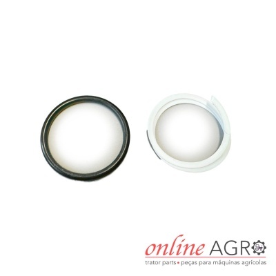 Dois anéis, preto e branco, para máquinas agrícolas sobre fundo branco