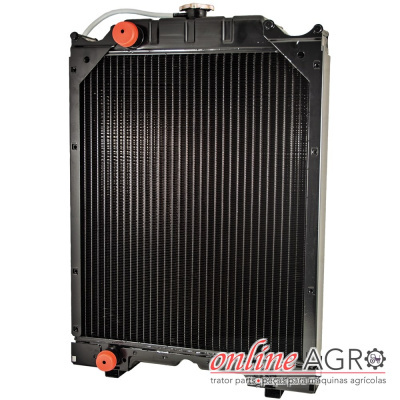 Radiador preto de metal com conectores vermelhos e texto online AGRO