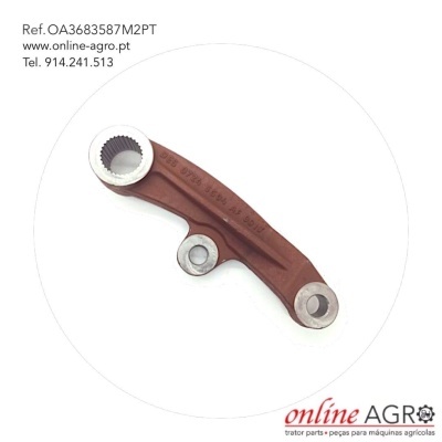 Peça metálica castanha com orifícios circulares e interior dentado, com texto de referência e contactos