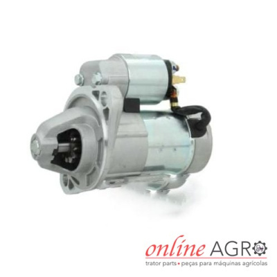 Motor de arranque metálico prateado para máquina agrícola