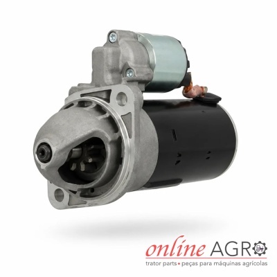 Motor de arranque para máquinas agrícolas sobre fundo branco, logo online AGRO.