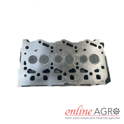 Cabeçote de motor em metal prateado com válvulas e logótipo online AGRO