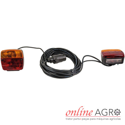 Conjunto de luzes traseiras para trator com cabos e texto online AGRO em fundo branco
