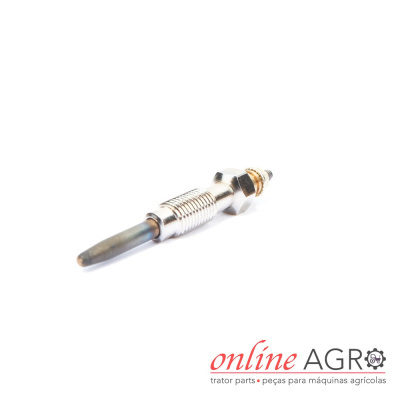 Bico de aquecimento metálico para motor em fundo branco com logotipo online AGRO