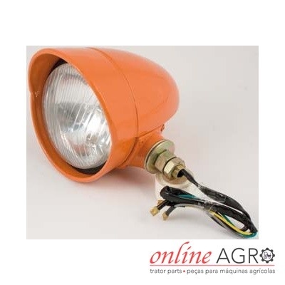 Farol metálico laranja com lente de vidro e fios elétricos