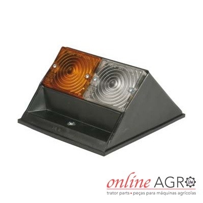 Luz triangular para maquinaria agrícola com lentes laranja e transparente em base preta