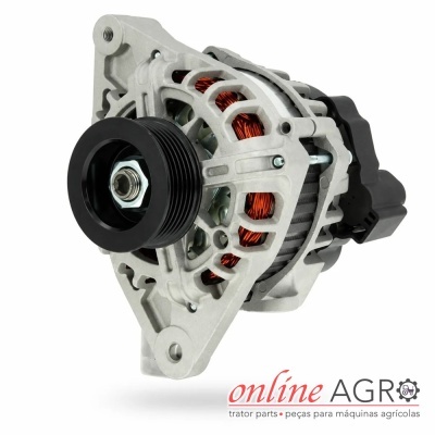 Alternador automóvel com bobinas de cobre e polia preta sobre fundo branco