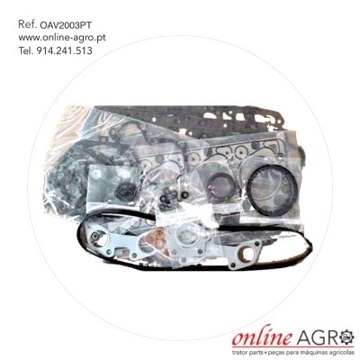 Conjunto de peças mecânicas para máquinas agrícolas em sacos plásticos com texto de referência e contactos