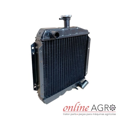 Radiador agrícola preto com logótipo online AGRO em fundo branco