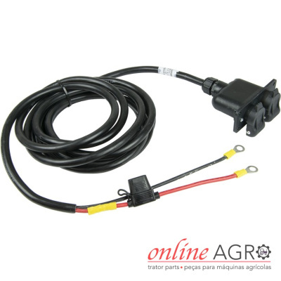 Cabo elétrico preto com conector e terminais circulares para máquinas agrícolas