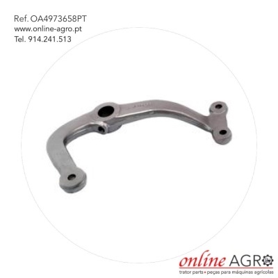 Componente metálico prateado curvado com três furos em fundo branco