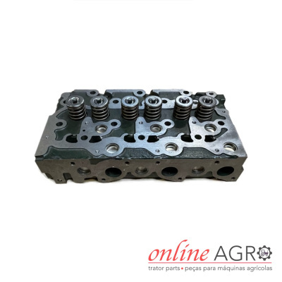 Cabeçote de motor metálico com molas, colocado sobre fundo branco com logótipo online AGRO.