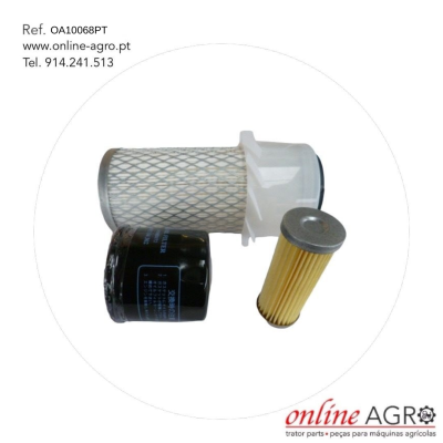 Conjunto de filtros para máquinas agrícolas com diversas formas e cores em fundo branco.