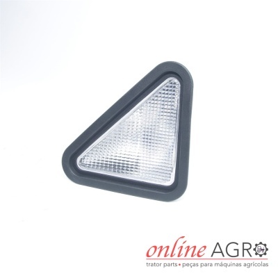 Refletor triangular com moldura preta para máquinas agrícolas