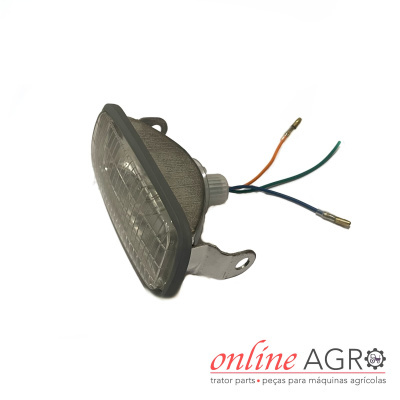 Luz de sinalização com fios para máquinas agrícolas
