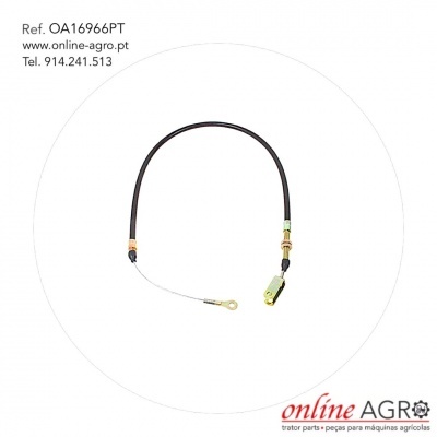 Cabo preto com extremidades metálicas douradas e prateadas sobre fundo branco