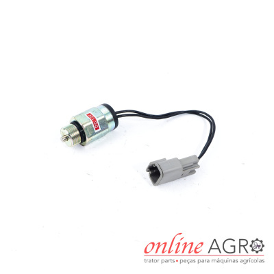 Sensor metálico com conector e etiqueta DC 12V sobre fundo branco com logótipo online AGR
