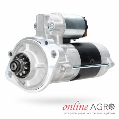 Motor de arranque metálico sobre fundo branco com logo e texto de loja online agrícola