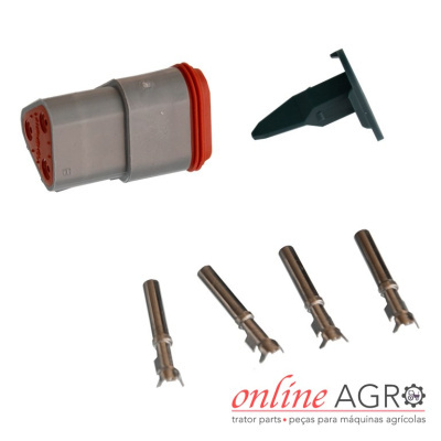Conjunto de peças elétricas para máquinas agrícolas em fundo branco