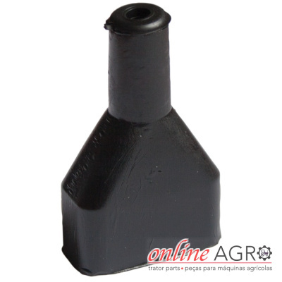 Peça preta de máquina agrícola em formato tubular e trapezoidal com logótipo online AGRO