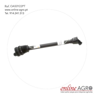 Veio de transmissão preto para máquinas agrícolas sobre fundo branco.