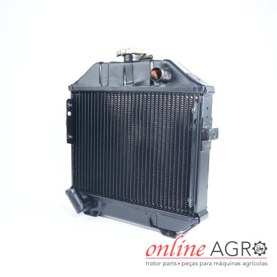 Radiador metálico preto para máquina agrícola