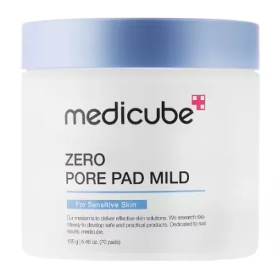 Frasco branco com tampa azul claro de medicube Zero Pore Pad Mild