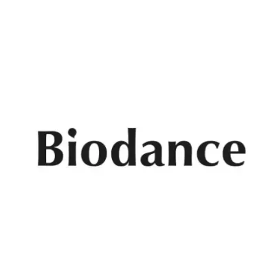 Texto preto 'Biodance' num fundo branco