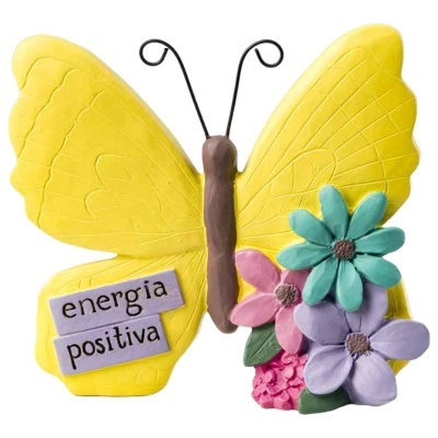Borboleta decorativa amarela com flores e texto 'energia positiva'