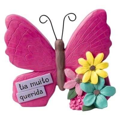 Borboleta rosa decorativa com flores coloridas e placa com texto