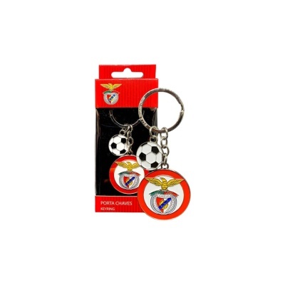 Porta-chaves metálico com bolas de futebol e emblema de águia em embalagem vermelha.