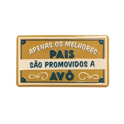 Placa decorativa com texto sobre pais e avós