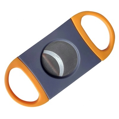 Cortador de charuto com punhos laranja e lâmina de metal prateado