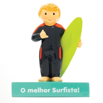 Figura do melhor surfista com prancha verde