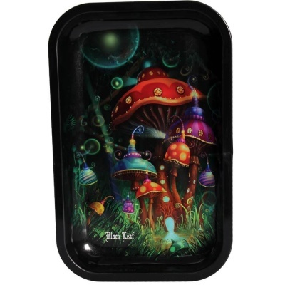 Tabuleiro preto retangular com ilustração colorida de cogumelos.
