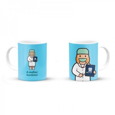 Caneca azul com ilustração de dentista e texto em português
