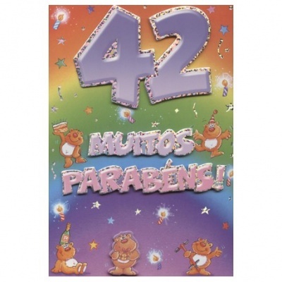 Cartão de parabéns com número 42 lilás e ursinhos a festejar