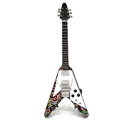 Guitarra elétrica em forma de V com pintura floral colorida