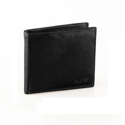 Carteira preta em pele com textura lisa e estampa TUCZEL