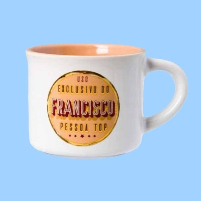 Caneca branca com texto personalizado para 