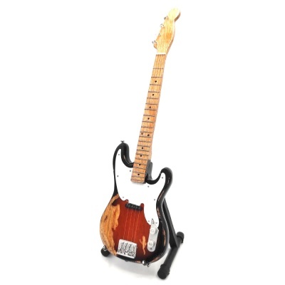 Guitarra elétrica sunburst com suporte preto em fundo branco
